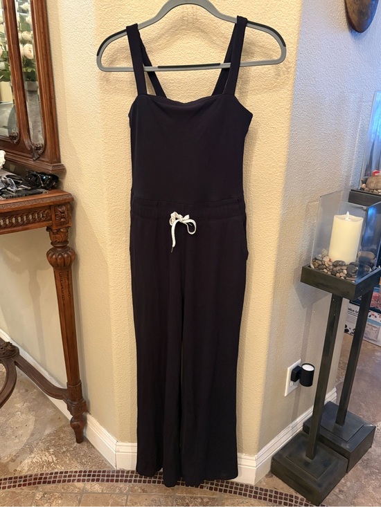 Vuori Pants - VUORI Women Black Pose Scoop Jumpsuit Size Small